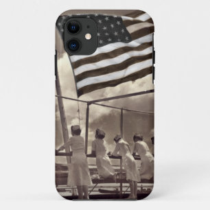 Nurses Looking at an Island 1945 Case-Mate iPhone Case