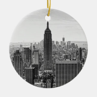 NY City Skyline Emp St Bldg, WTC BW Ceramic Tree Decoration