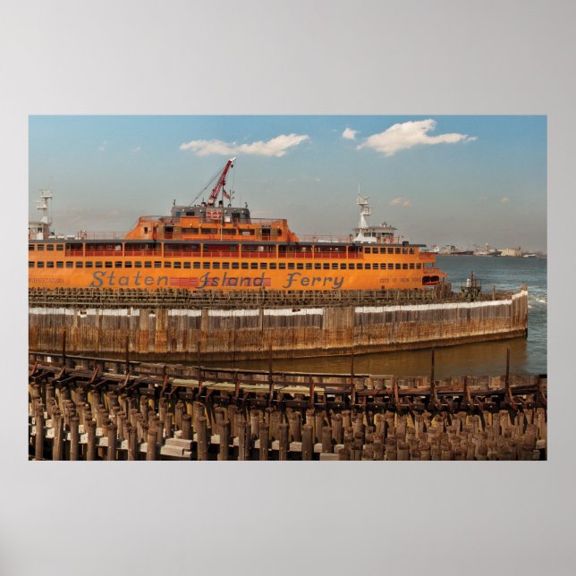 NY, NY - The Staten Island Ferry Poster (Front)