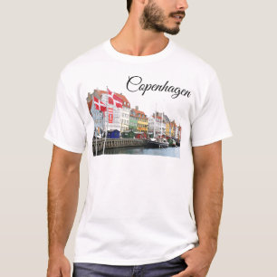 Nyhavn canal in Copenhagen, Danmark T-Shirt