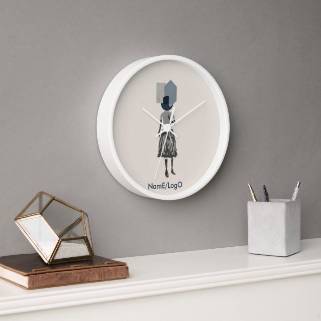 objet_14_une femme_1 clock (Office)
