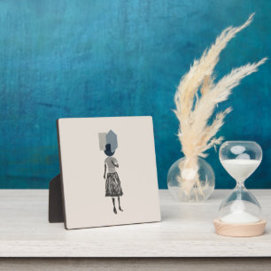 objet_14_une femme_1 plaque