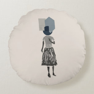 objet_14_une femme_1 round cushion