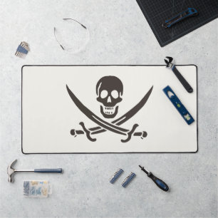 Obsidian Skull Swords Pirate flag of Calico Jack Desk Mat
