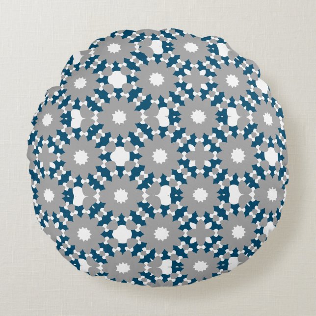 Ocean Blue Grey White Connected Circles Pattern Round Cushion (Front)