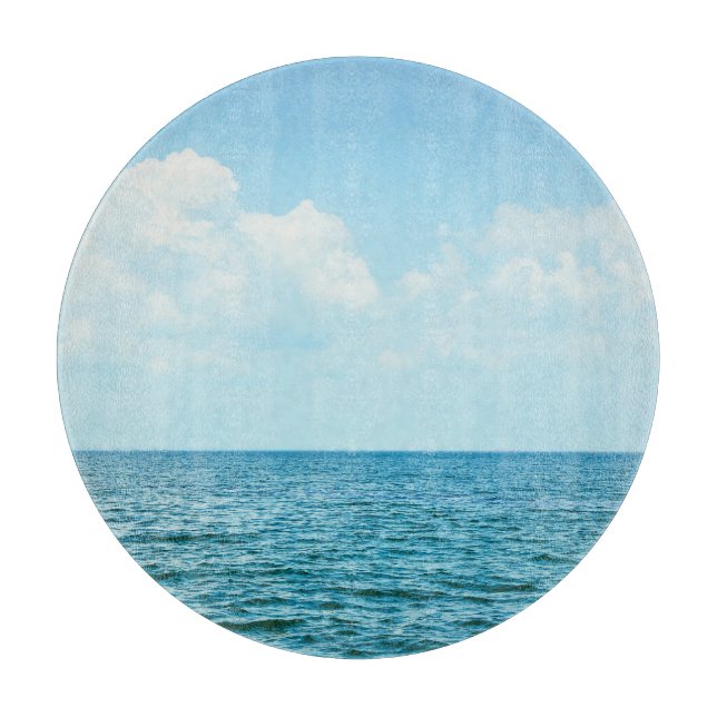 Ocean Water, Clear Blue Sky. Cutting Board (Front)