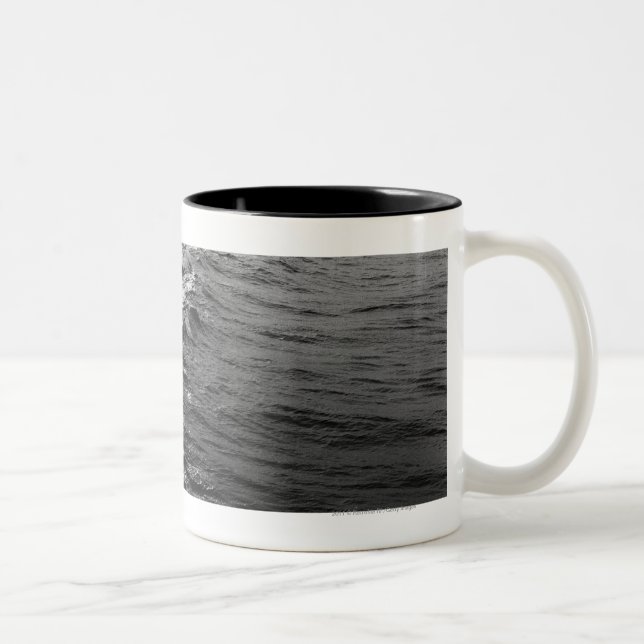 Ocean waves Two-Tone coffee mug (Right)