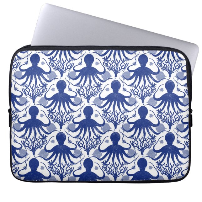 Octopus (light background) laptop sleeve (Front)