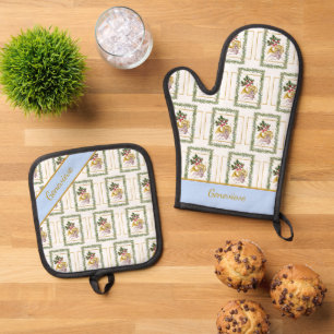 Ode to The Nutcracker Garland Blue Accent Oven Mitt & Pot Holder Set