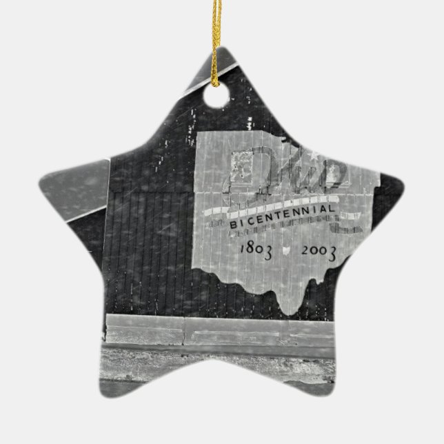 Ohio Barn In Winter Ceramic Tree Decoration (Front)