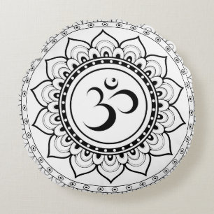 Ohm Mandala Om Mandala White & Black Round Cushion