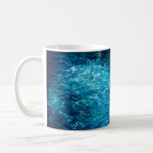 oil painting showing waves in ocean or sea on can coffee mug