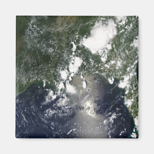Oil spreads northeast magnet (Front)