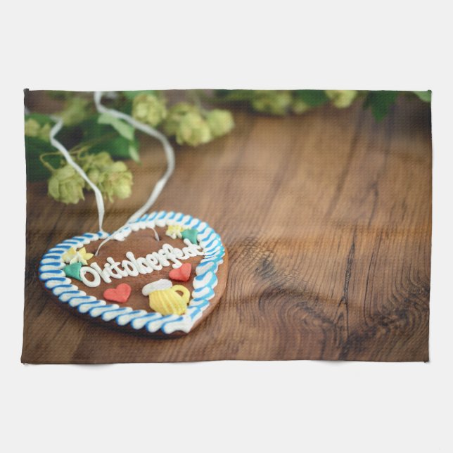 Oktoberfest gingerbread heart with hop on table tea towel (Horizontal)