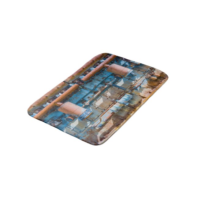 Old and rusty Atlas Imperial diesel engine at Inde Bath Mat (Angled)
