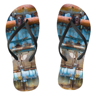 Old and rusty Atlas Imperial diesel engine at Inde Jandals