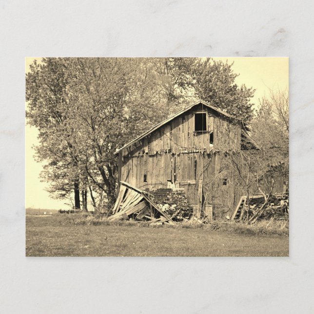 Old Barn in Rural Ohio Postcard (Front)