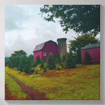 Old barn with Seven Up sign on tthe side