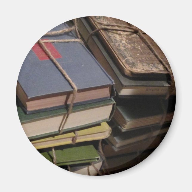 Old book stack magnet (Front)