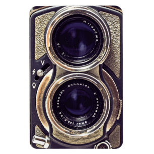 Old-fashioned camera magnet