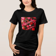 Old-Fashioned Retro Valentine Tree on Cosy Black 