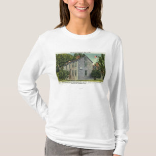 Old Hancock Clark House View, Paul Revere Rode B T-Shirt