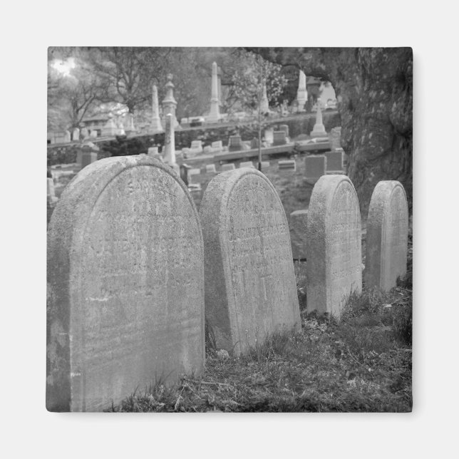 old headstones magnet (Front)