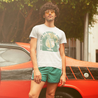 Old Pina Colada Party Retro Summer Vintage Trendy T-Shirt