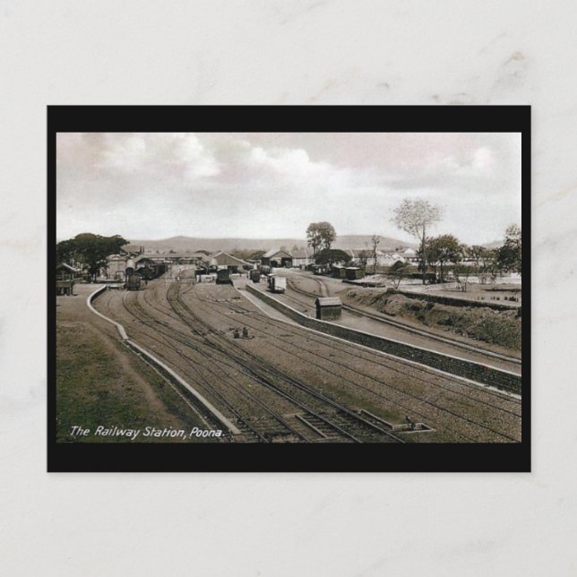 Old Postcard - Pune, India (Front)