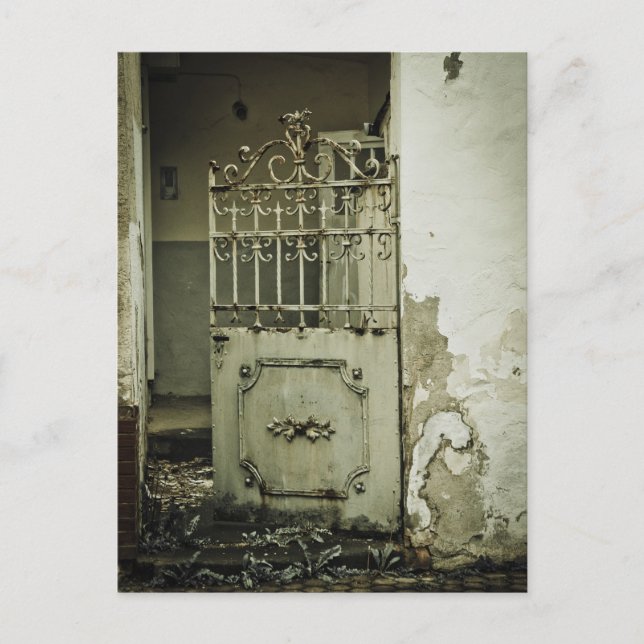 Old rusty door in Mayen, Germany Postcard (Front)