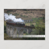 Old steam train on Glenfinnan Viaduct
