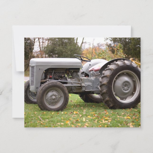 Old tractor in fall (Front)