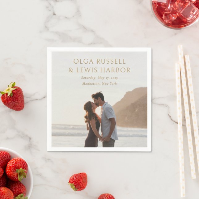 Olga Gold Modern Wedding Napkin (Insitu)