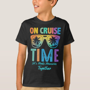 On Cruise Time Family Hamas Alaska Cruise Vacation T-Shirt