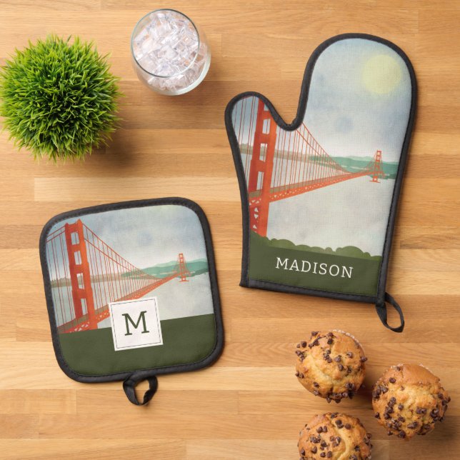 On The Golden Gate Bridge Oven Mitt & Pot Holder Set (Top Down)