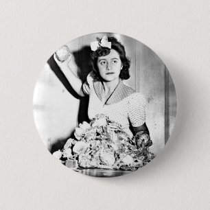 On the Homefront War Effort 6 Cm Round Badge