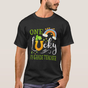 One Lucky 5Th Grade Teacher St Patrick's Day Rainb T-Shirt