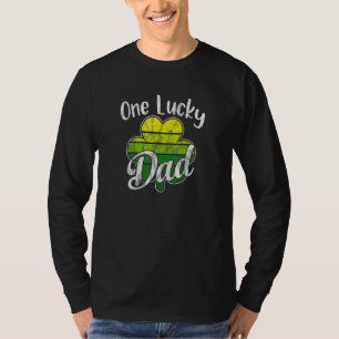 One Lucky Dad Funny Father Irish C St Patrick's Da T-Shirt