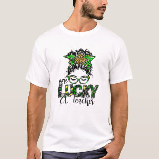 One Lucky EL Teacher St Patrick Day Teacher LOVE K T-Shirt