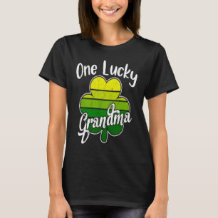 One Lucky Grandma Nana Irish C St Patrick's Day T-Shirt