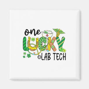 One Lucky Lab Tech St Patricks Day Green Women Sha Magnet
