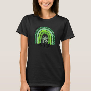 One Lucky Nurse St Patrick S Day Boho Rainbow Leop T-Shirt