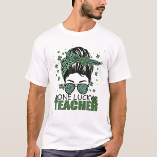 One Lucky Teacher Leopard Rainbow St Patrick’S Day T-Shirt
