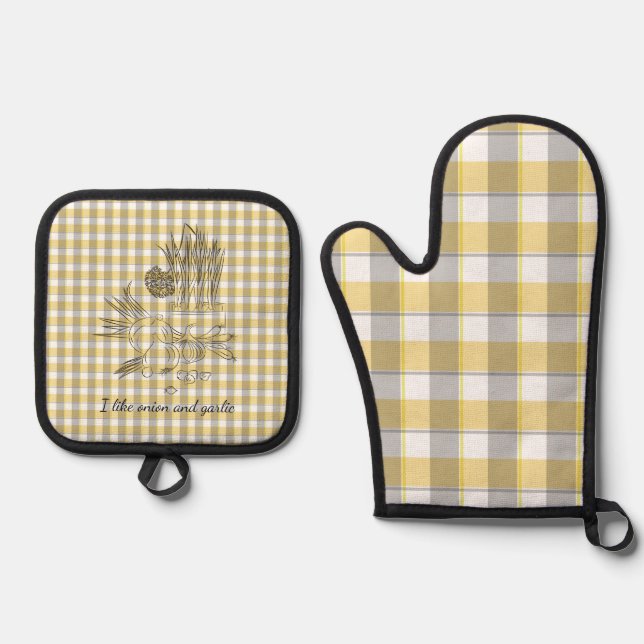  Onion and garlic kitchen yellow beige Oven Mitt & Pot Holder Set (Front)