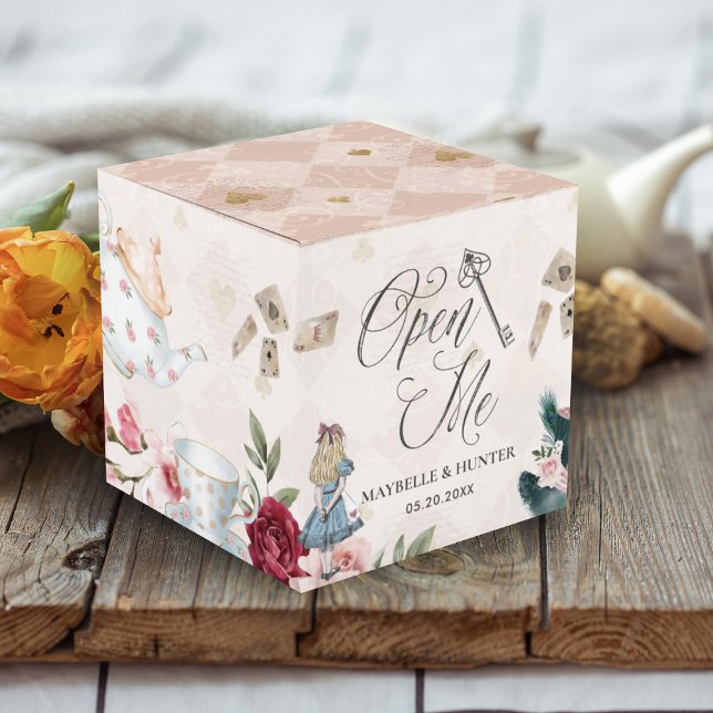 Open Me Vintage Alice In Wonderland Fairytale Favour Box (Creator Uploaded)