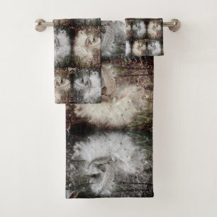 Open Milkweed Pods Seeds with Silk Filters Bath Towel Set