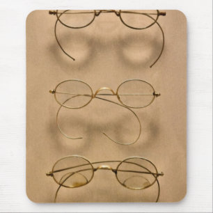 Optometrist - Simple gold frames Mouse Pad