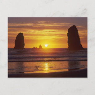 OR, Oregon Coast, Cannon Beach, seastacks at 2 Postcard