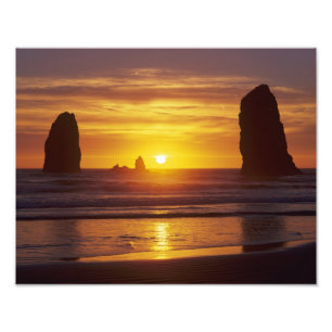 OR, Oregon Coast, Cannon Beach, seastacks at Photo Print