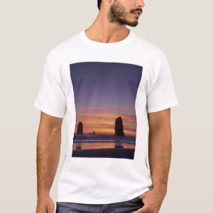 OR, Oregon Coast, Cannon Beach, seastacks at T-Shirt